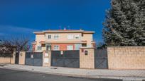 Vista exterior de Casa o xalet en venda en Ávila Capital