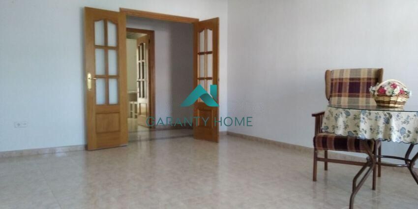 Wohnzimmer von Wohnung zum verkauf in Trujillo mit Klimaanlage, Heizung und Terrasse