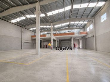Nave industrial en alquiler en Olesa de Montserrat