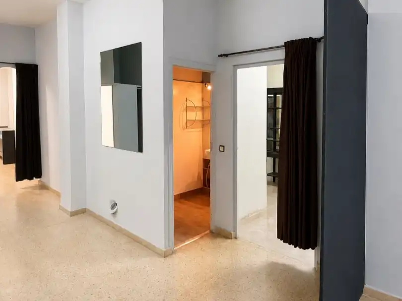 Commercial properties for rent in Valencia  with Air Conditioner