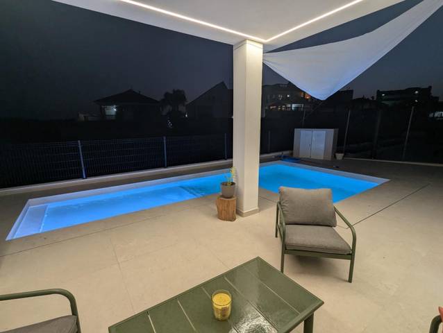 Casa-chalet en Venta en Calarreona