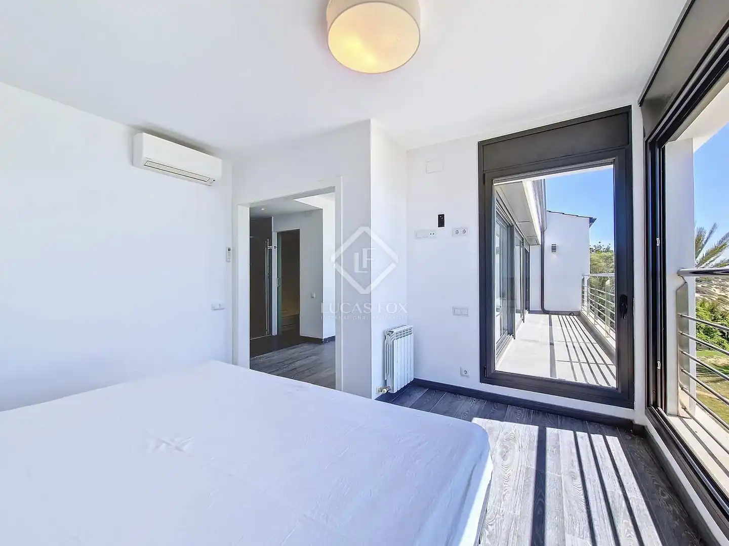 Dormitori de Casa o xalet de lloguer en Vilanova i la Geltrú amb Aire condicionat, Jardí privat i Terrassa