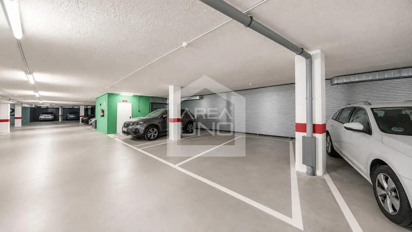 Parkplatz von Wohnung zur Miete in Alcorcón mit Klimaanlage, Heizung und Gemeinschaftspool