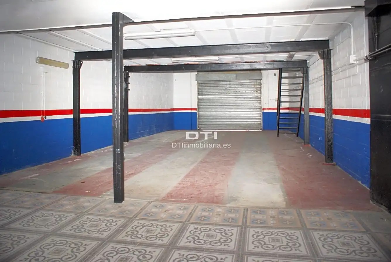 Nave industrial en venta en Huelva