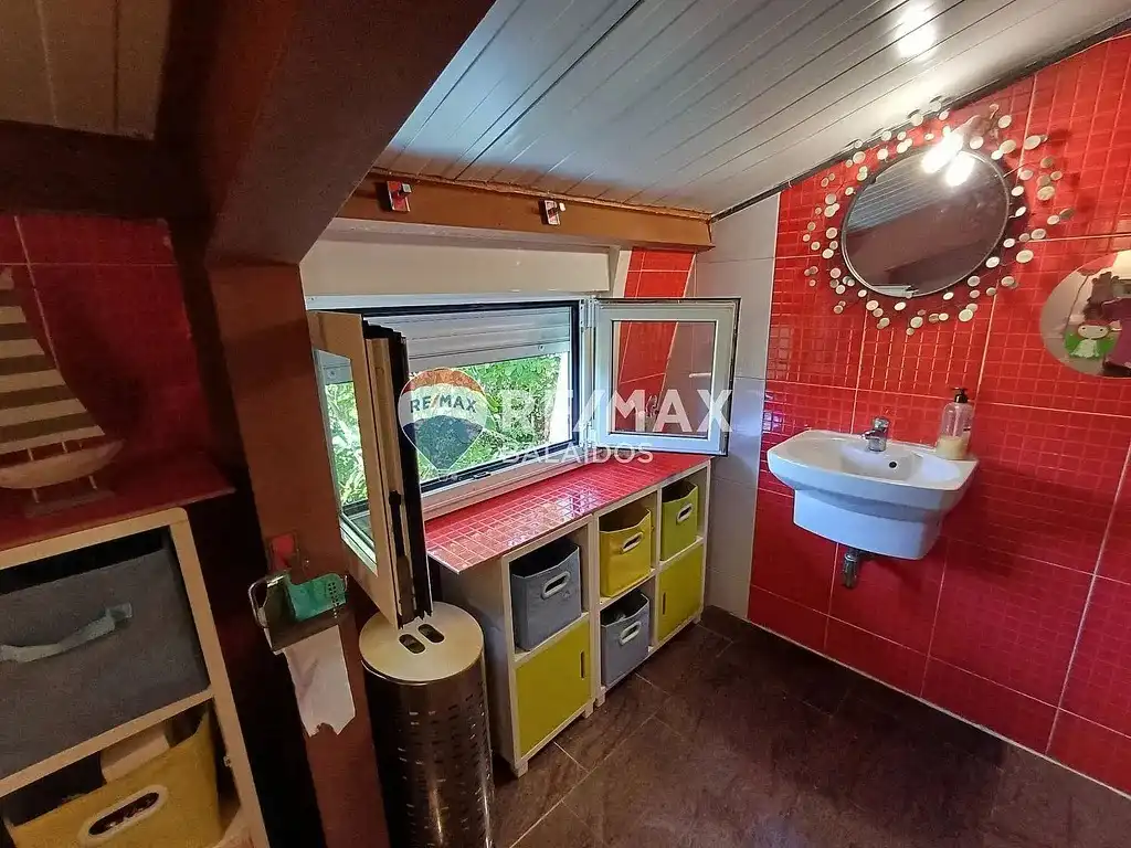 Bathroom of Houses for sale in Covelo  with Heating, Private garden and Parquet flooring