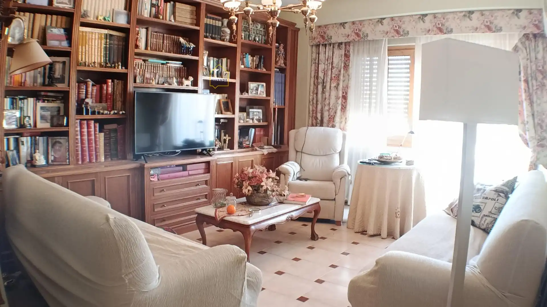 Flat for sale in San Mateo