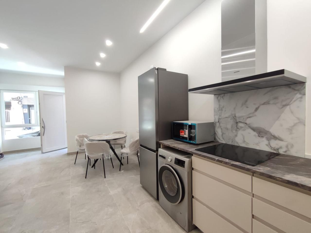 Planta baja to rent in Feria