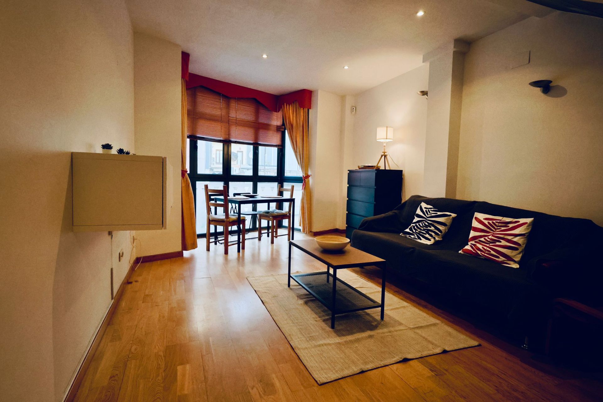 Sala d'estar de Dúplex en venda en  Barcelona Capital amb Aire condicionat, Calefacció i Parquet
