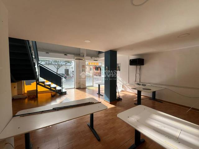 Local comercial en Alquiler en Núcleo urbano