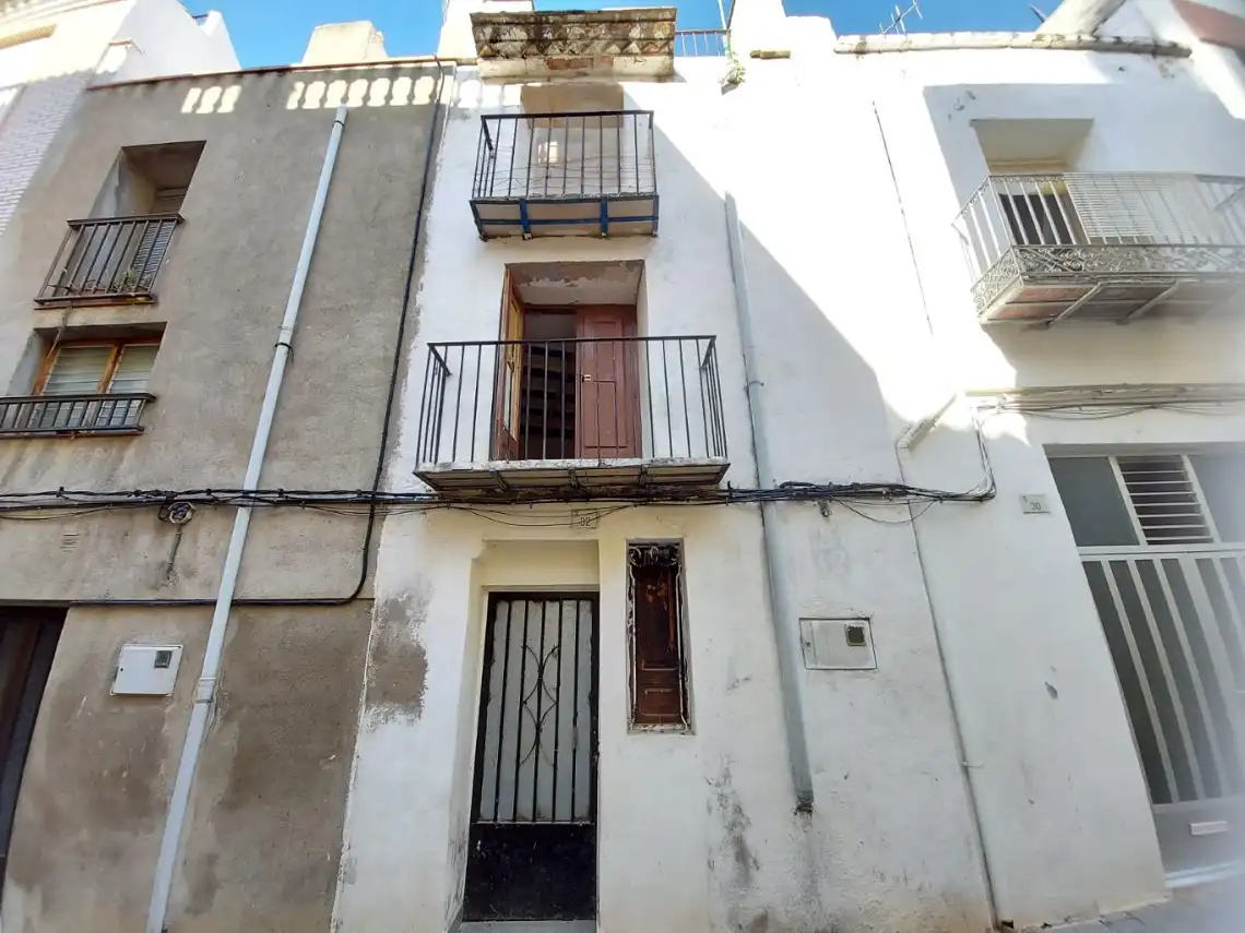 Casa adosada en venda a C/ Desamparados, Alcalà de Xivert pueblo