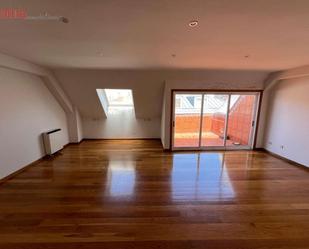 Duplex to rent in A Coruña Capital   with Terrace