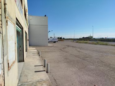 Nave industrielle à vendre à PLANA DE GENSANA