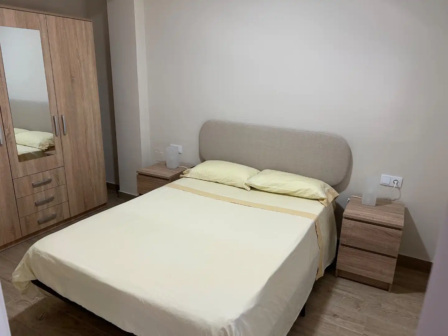Dormitori de Pis de lloguer en Yecla, Murcia