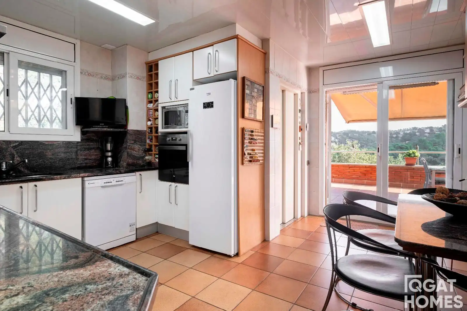 Kitchen of Houses for sale in Sant Cugat del Vallès  with Air Conditioner, Heating and Terrace