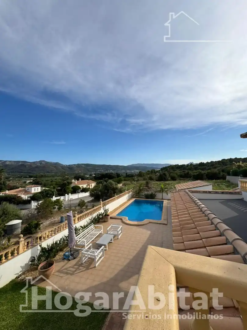 Vista exterior de Casa o chalet en venta en Beniarbeig con Aire acondicionado, Jardín privado y Terraza