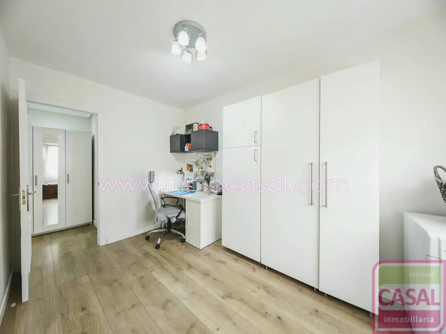 Cocina de Piso en venta en Gijón  con Calefacción y Trastero