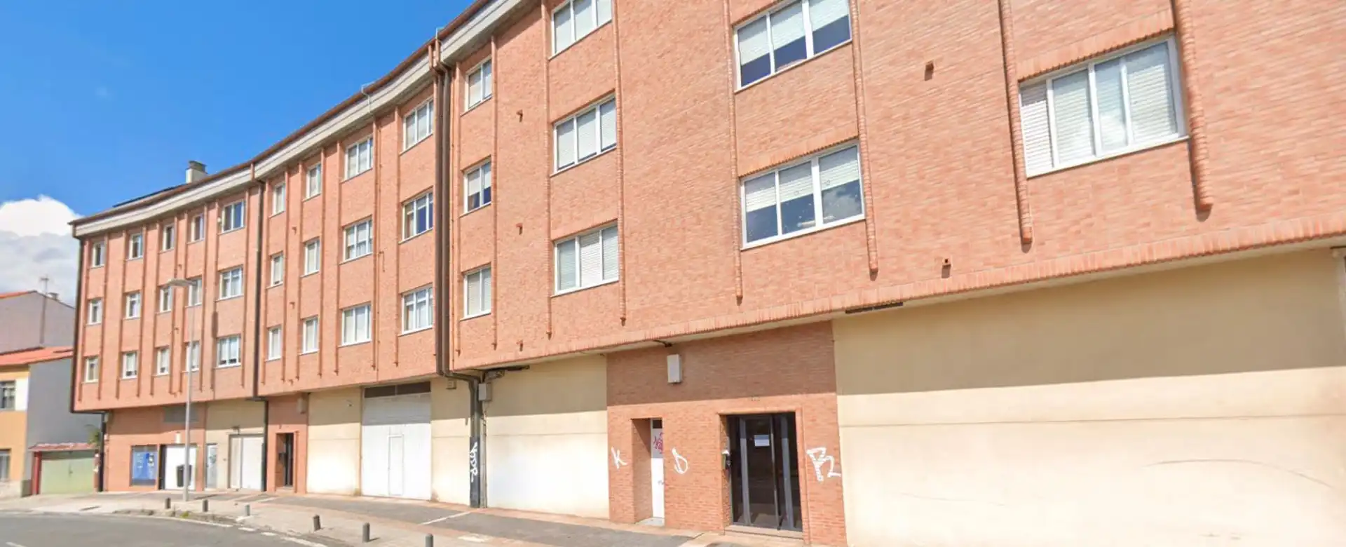 Business premises for sale in A Malata - Catabois - Ciudad Jardín, imagen 2