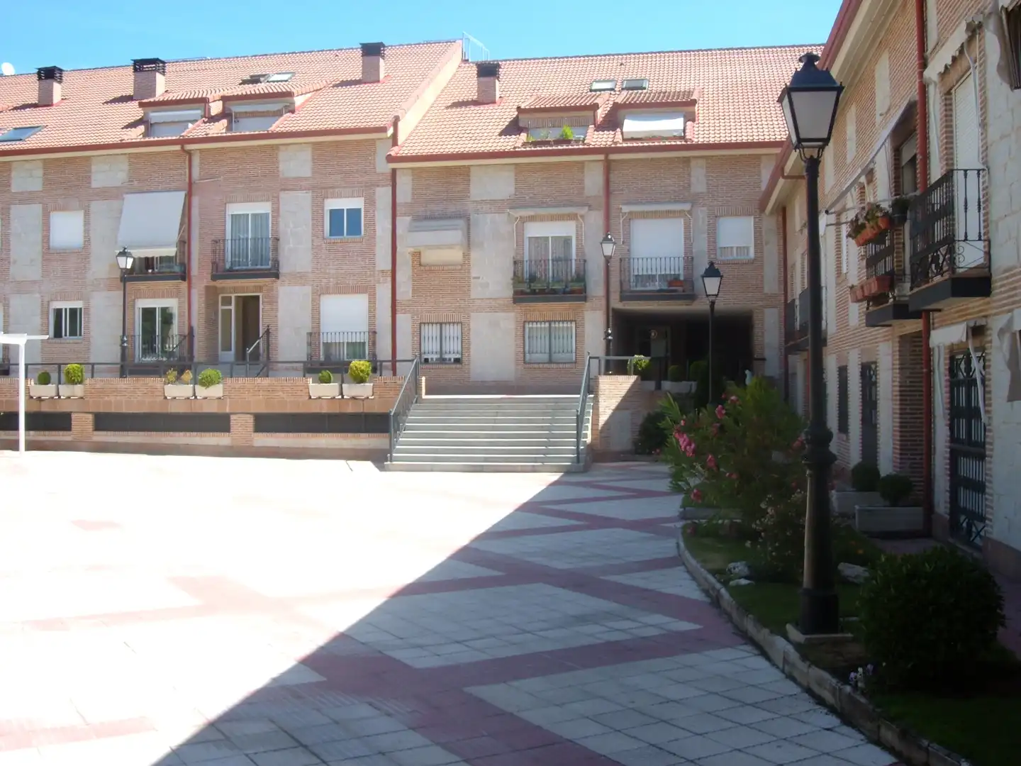 Vista exterior de Dúplex en venta en Alpedrete con Calefacción y Balcón