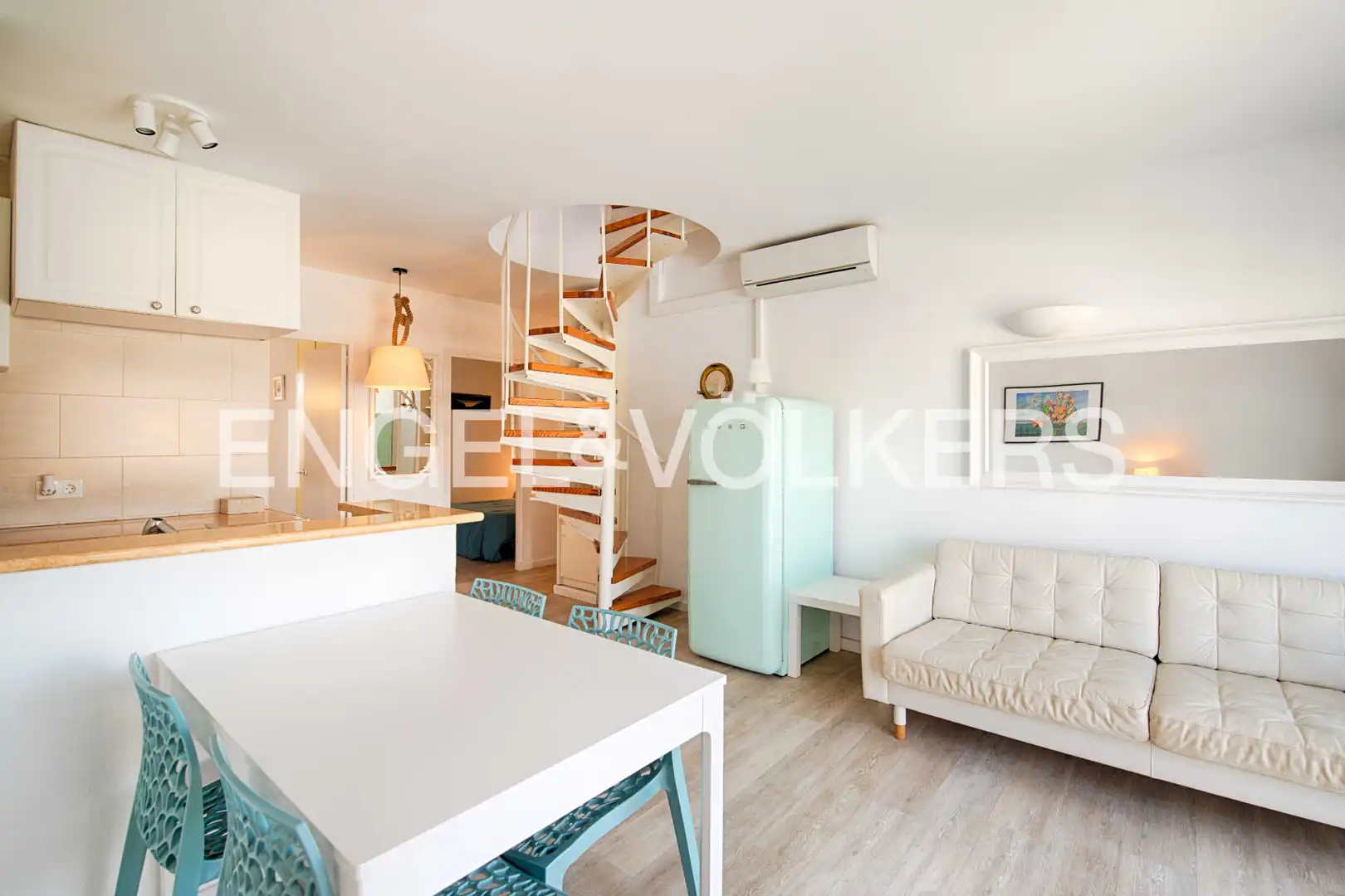 Penthouse with terrace for sale in Carrer Port Moxo, imagen 13