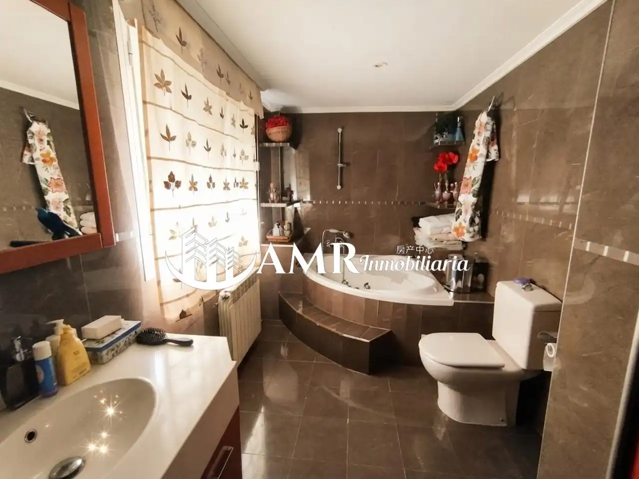 Bathroom of Flat for sale in Leganés  with Air Conditioner, Heating and Terrace