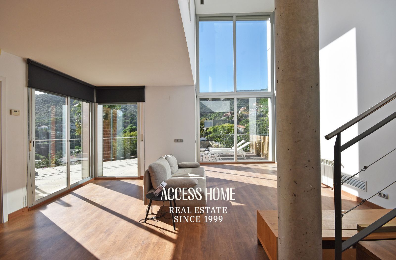 Exterior view of House or chalet for sale in Alella  with Air Conditioner, Heating and Terrace