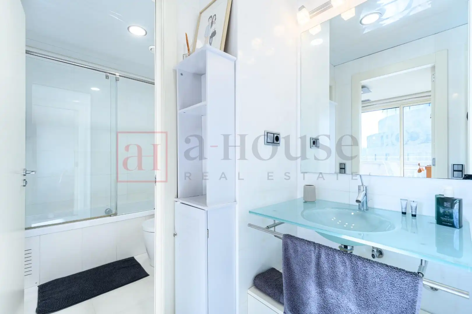 Baño de Ático en venta en Barcelona con Aire acondicionado, Calefacción y Parquet