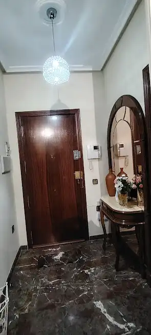 Wohnung zum Verkauf in Linares mit Klimaanlage, Heizung und Balkon