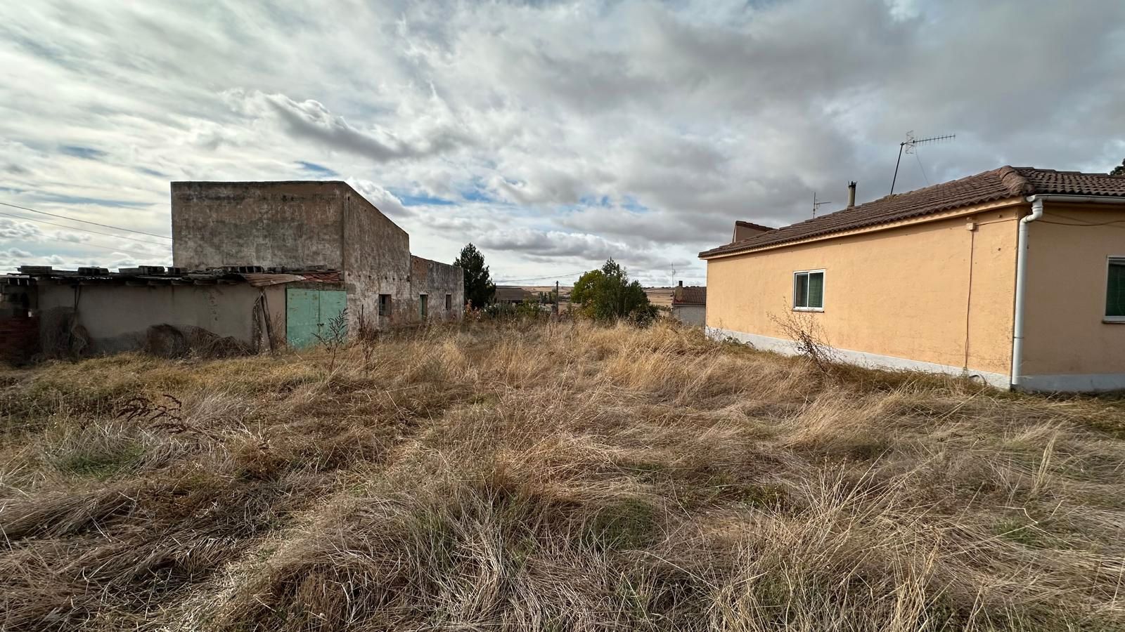 Casa o xalet en venda en Estépar amb Jardí privat
