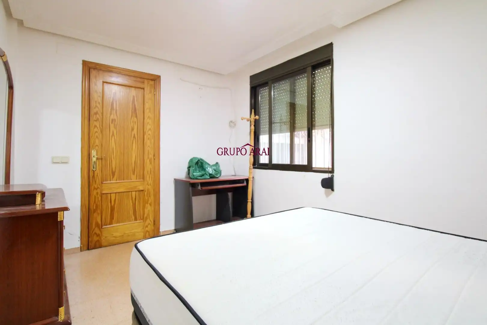 Dormitori de Casa o xalet en venda en Alicante / Alacant amb Aire condicionat, Terrassa i Balcó