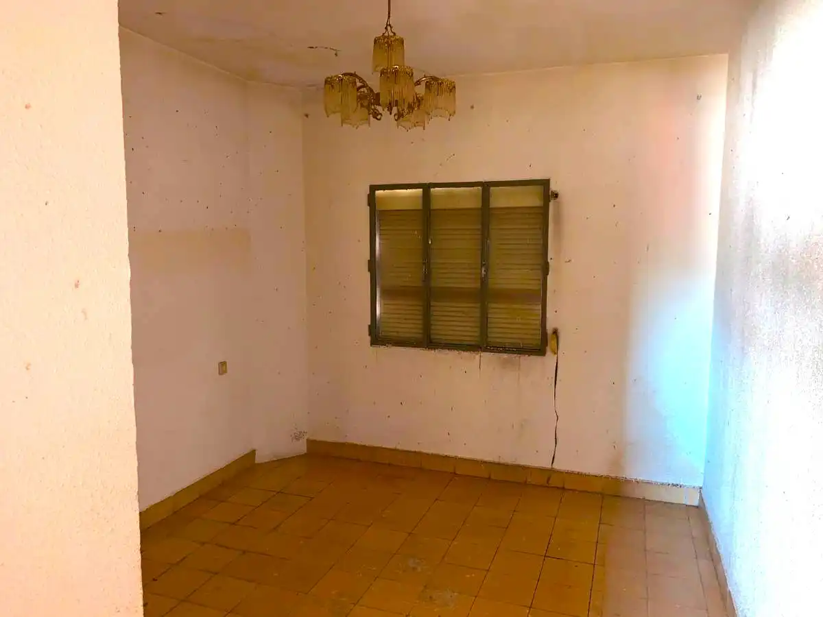 Casa adosada en venda a Constitucion, Hinojosas de Calatrava