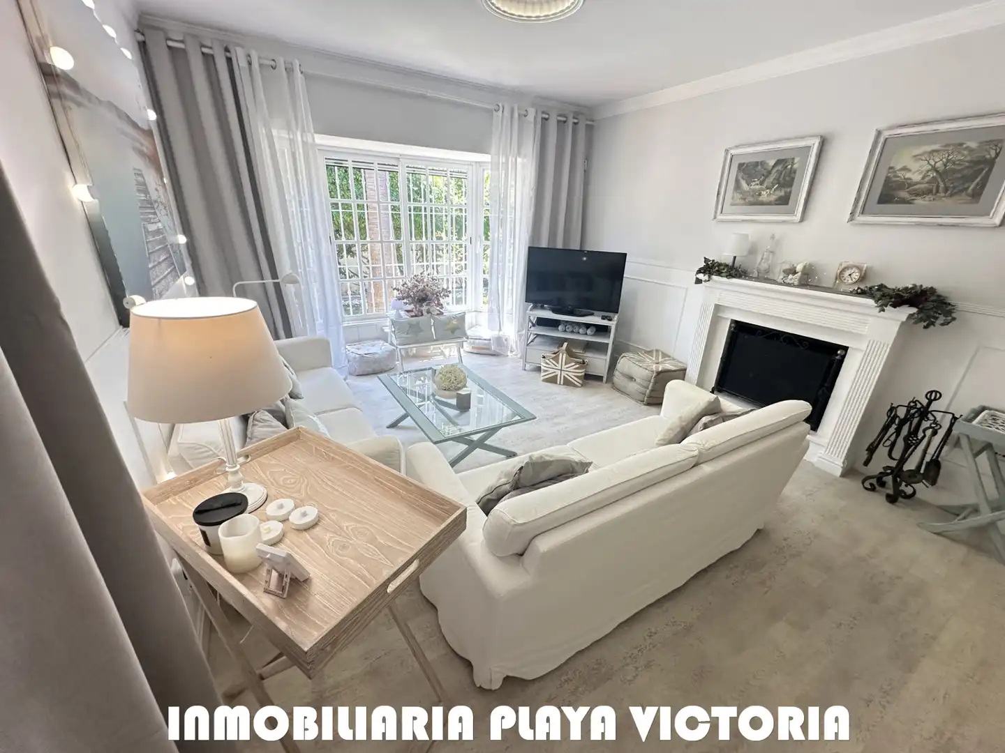Living room of Houses for sale in Chiclana de la Frontera  with Air Conditioner, Private garden and Swimming Pool