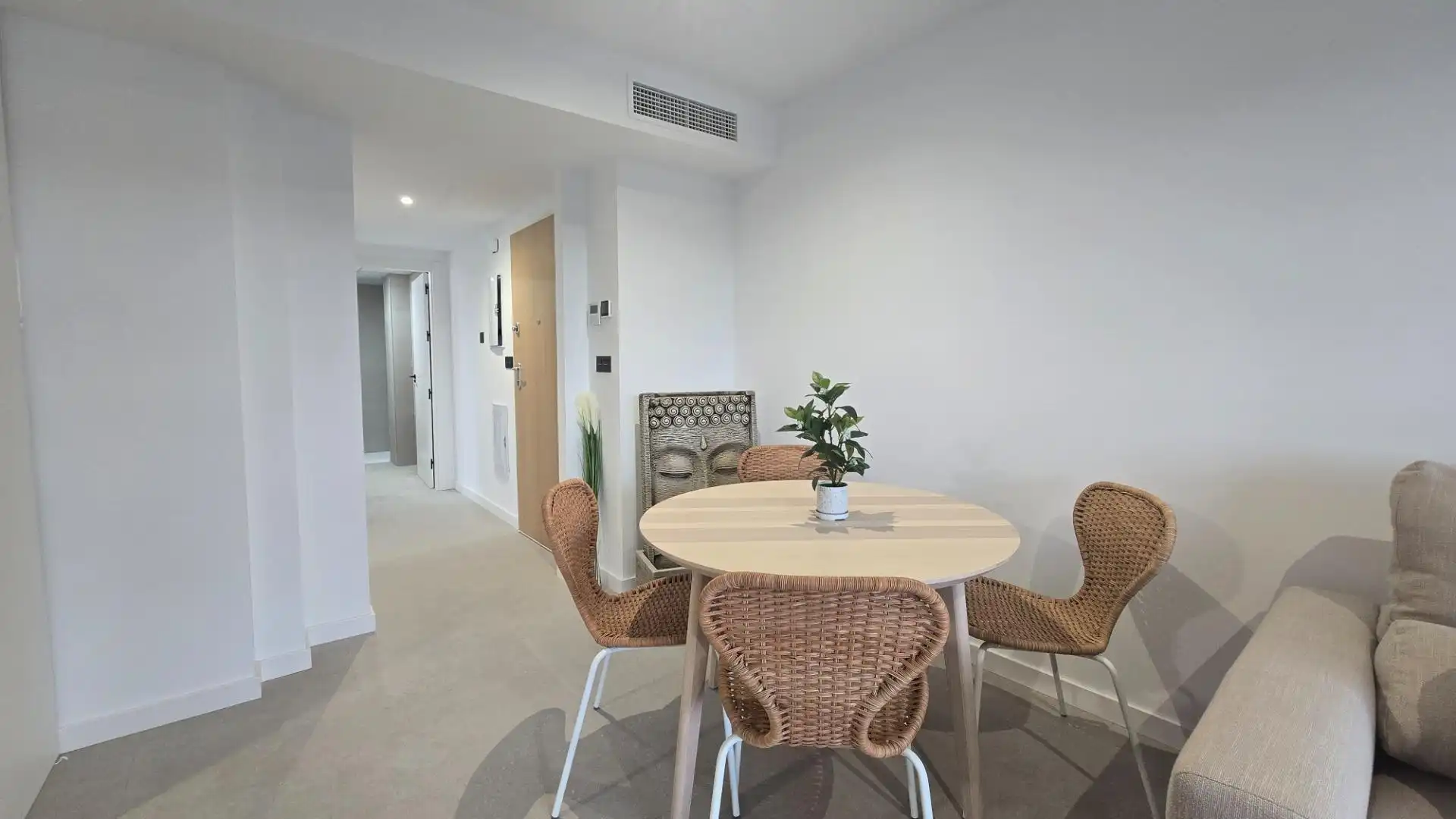 Menjador de Apartament en venda en Mutxamel amb Terrassa i Piscina comunitària