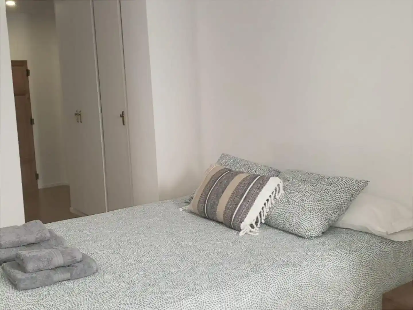 Schlafzimmer von Wohnung zur Miete in Altea mit Klimaanlage, Parkett und Möbliert