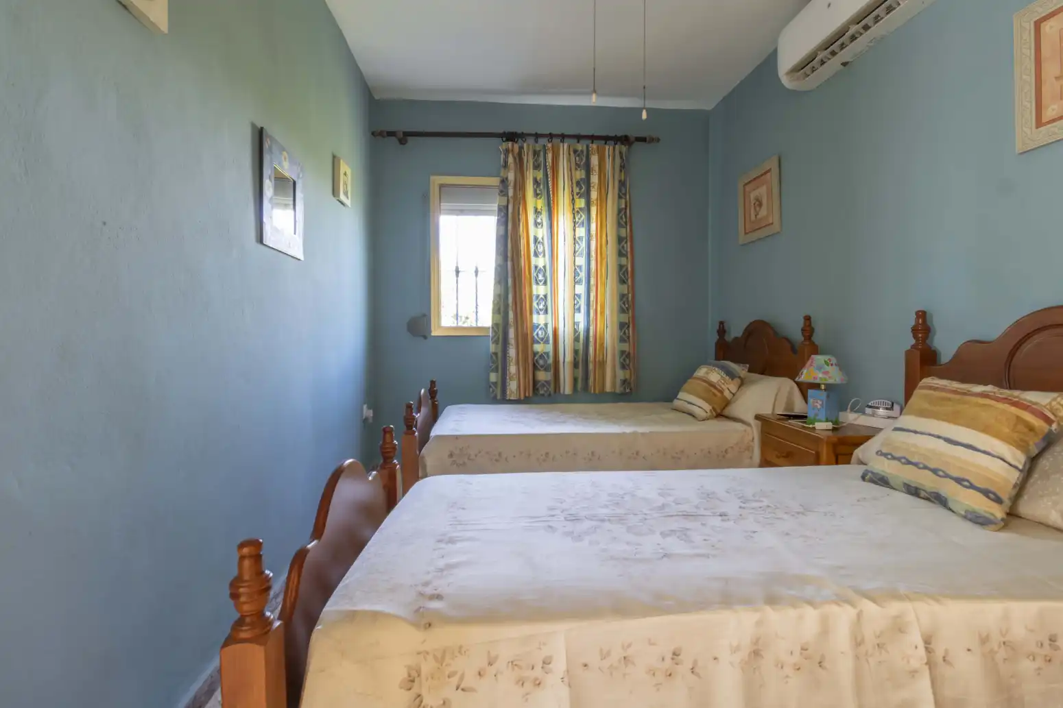 Schlafzimmer von Haus oder Chalet zum Verkauf in Espartinas mit Klimaanlage, Terrasse und Schwimmbad