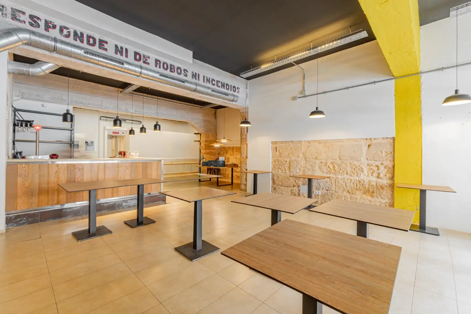 Local comercial de lloguer a Carrer ROSSIÑOL, imagen 2