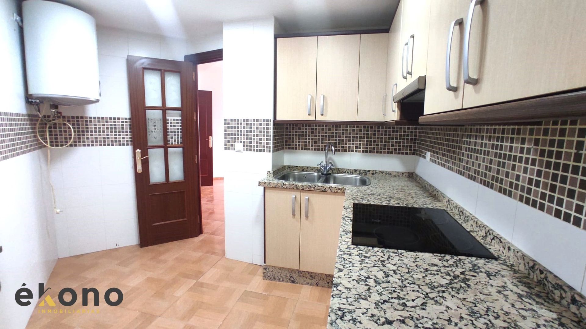 Kitchen of Flat for sale in  Córdoba Capital  with Terrace and Storage room