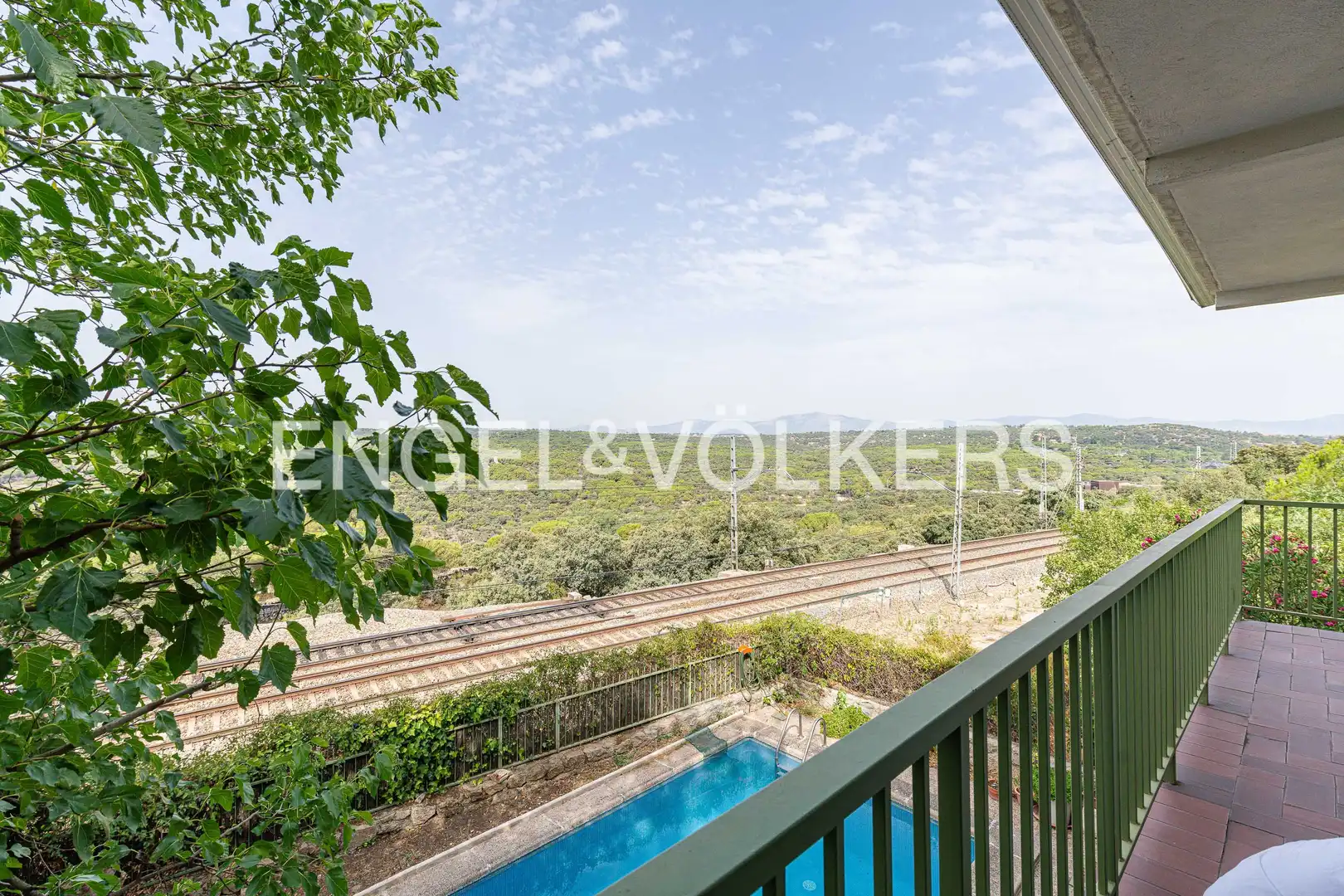 Terrassa de Casa o xalet en venda en Galapagar amb Calefacció, Jardí privat i Terrassa