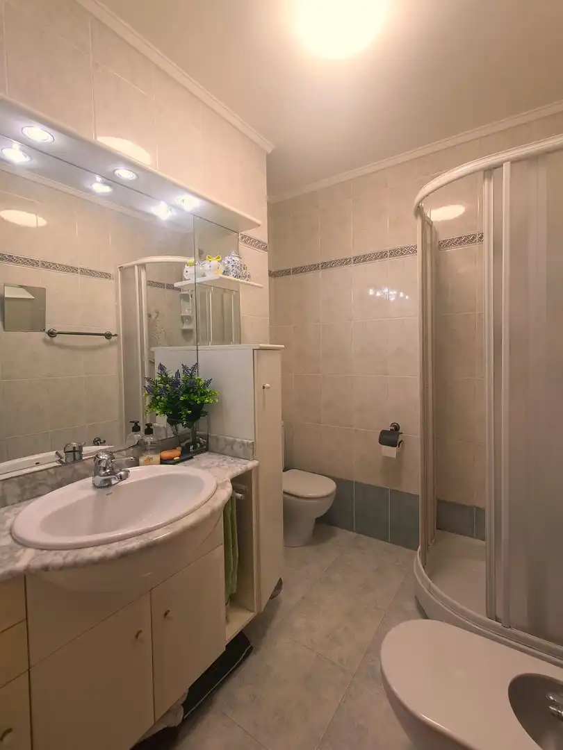 Bathroom of Flat for sale in Bilbao   with Heating, Terrace and Storage room