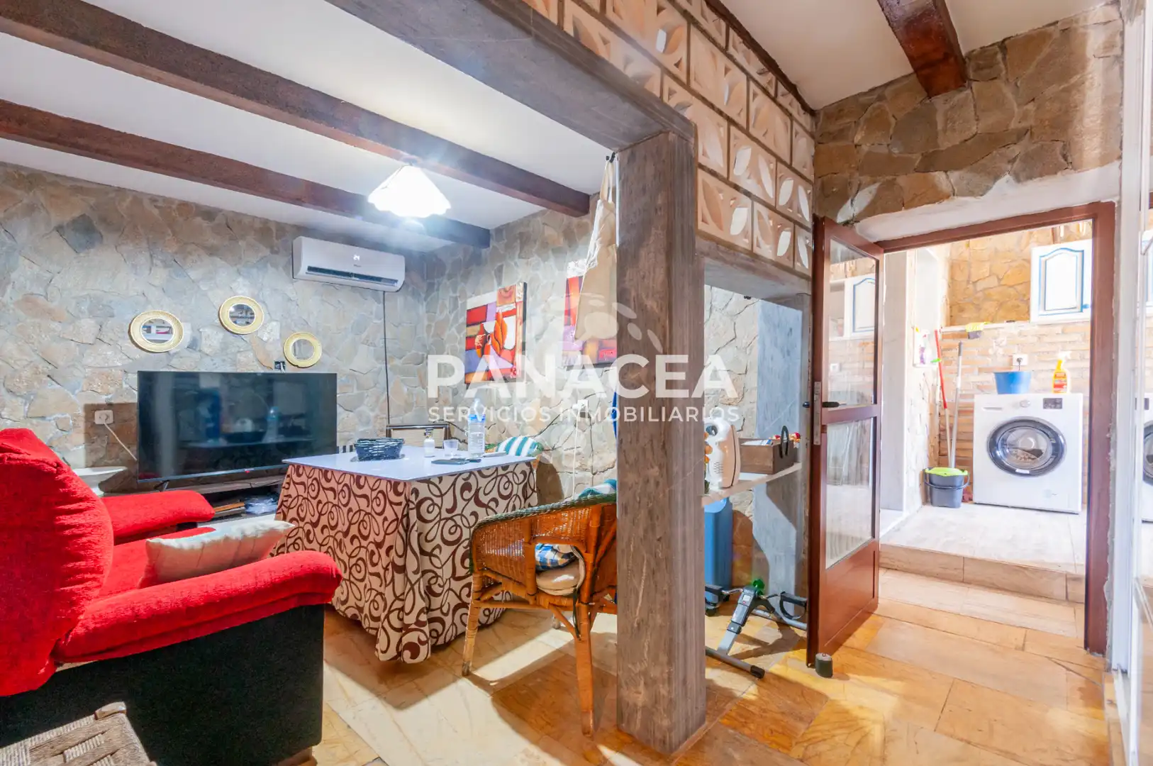 Haus oder Chalet zum Verkauf in Chercos mit Privatgarten, Möbliert und Ofen
