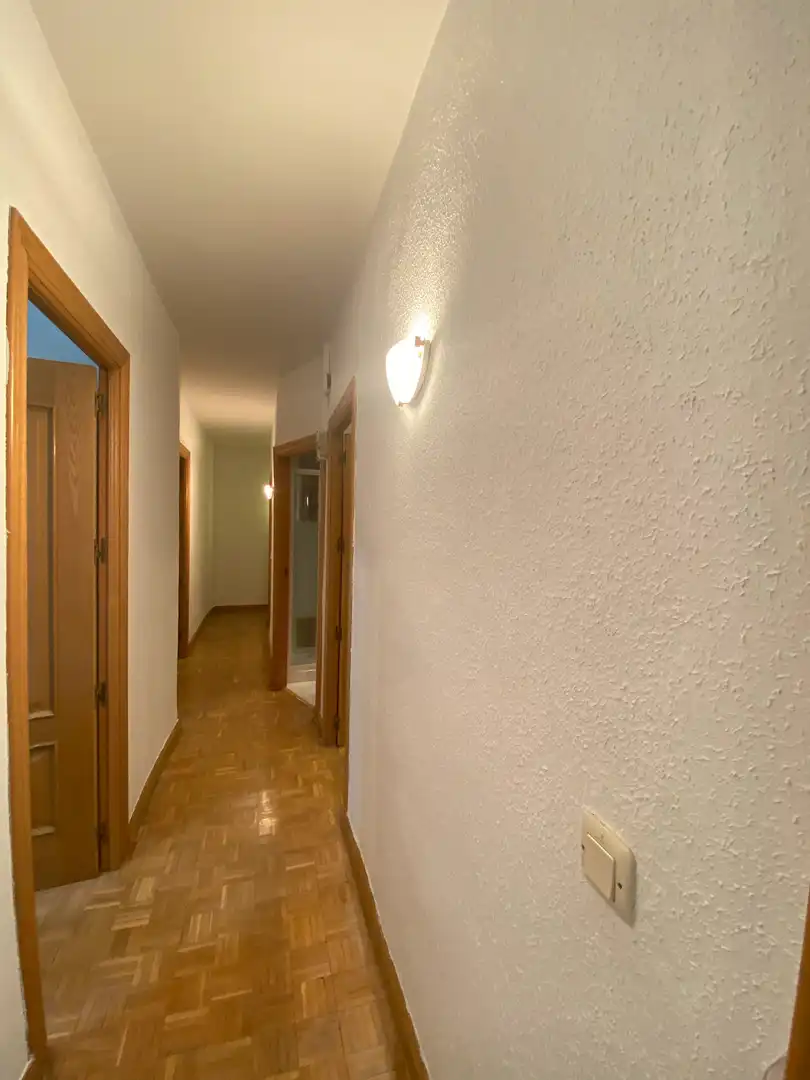 Flat for rent in Avenida de la Reina Victoria, Ciudad Universitaria