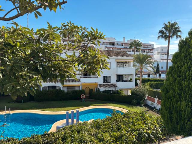 Apartamento en Alquiler en Avenida Gandhi en Parque de la Paloma