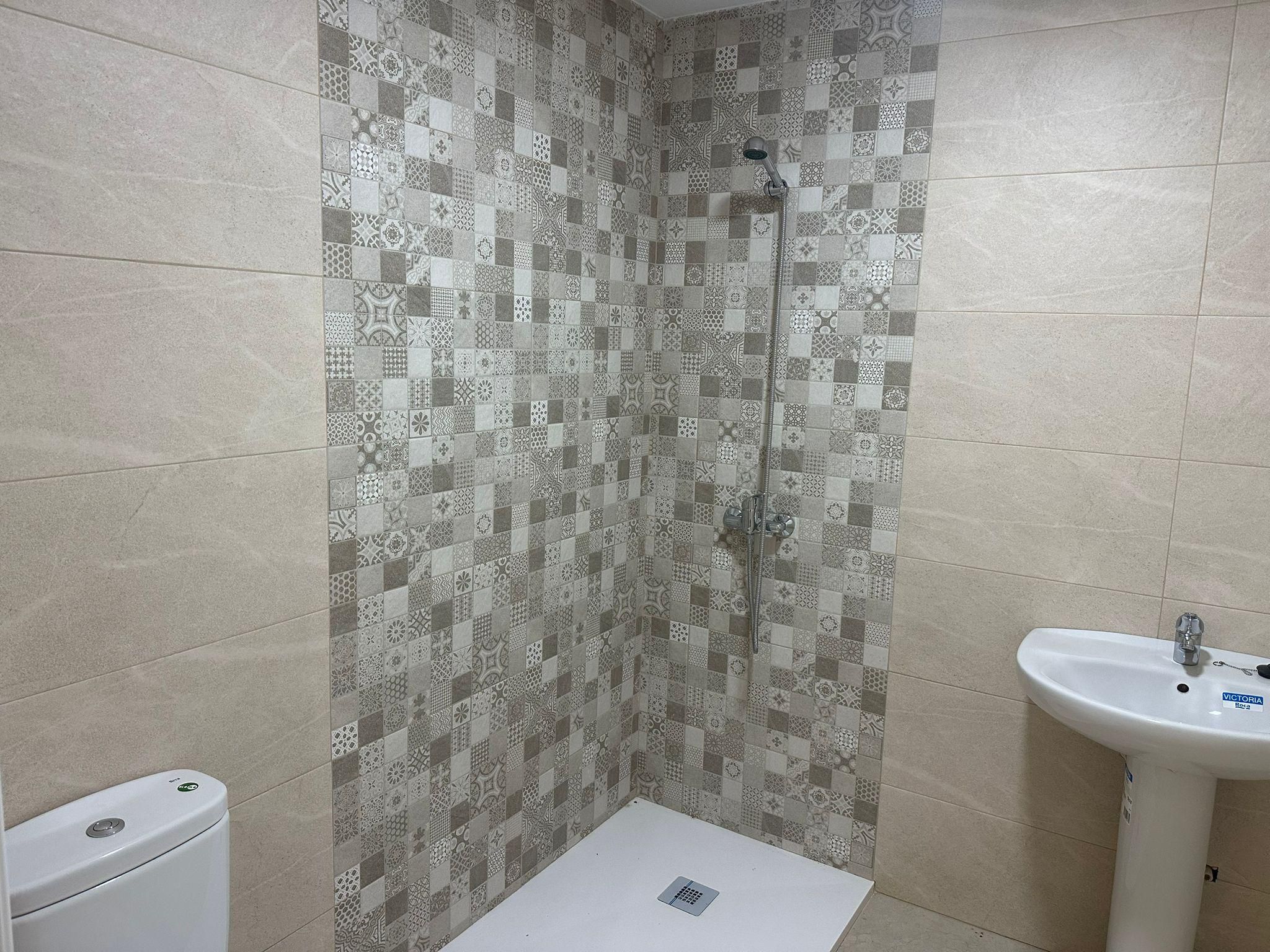 Badezimmer von Wohnungen zum verkauf in Casar de Cáceres mit Balkon