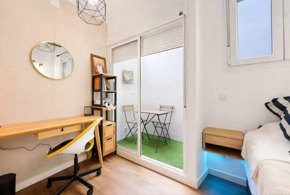 Terraza de Apartamento de alquiler en Valencia con Aire acondicionado, Calefacción y Jardín privado