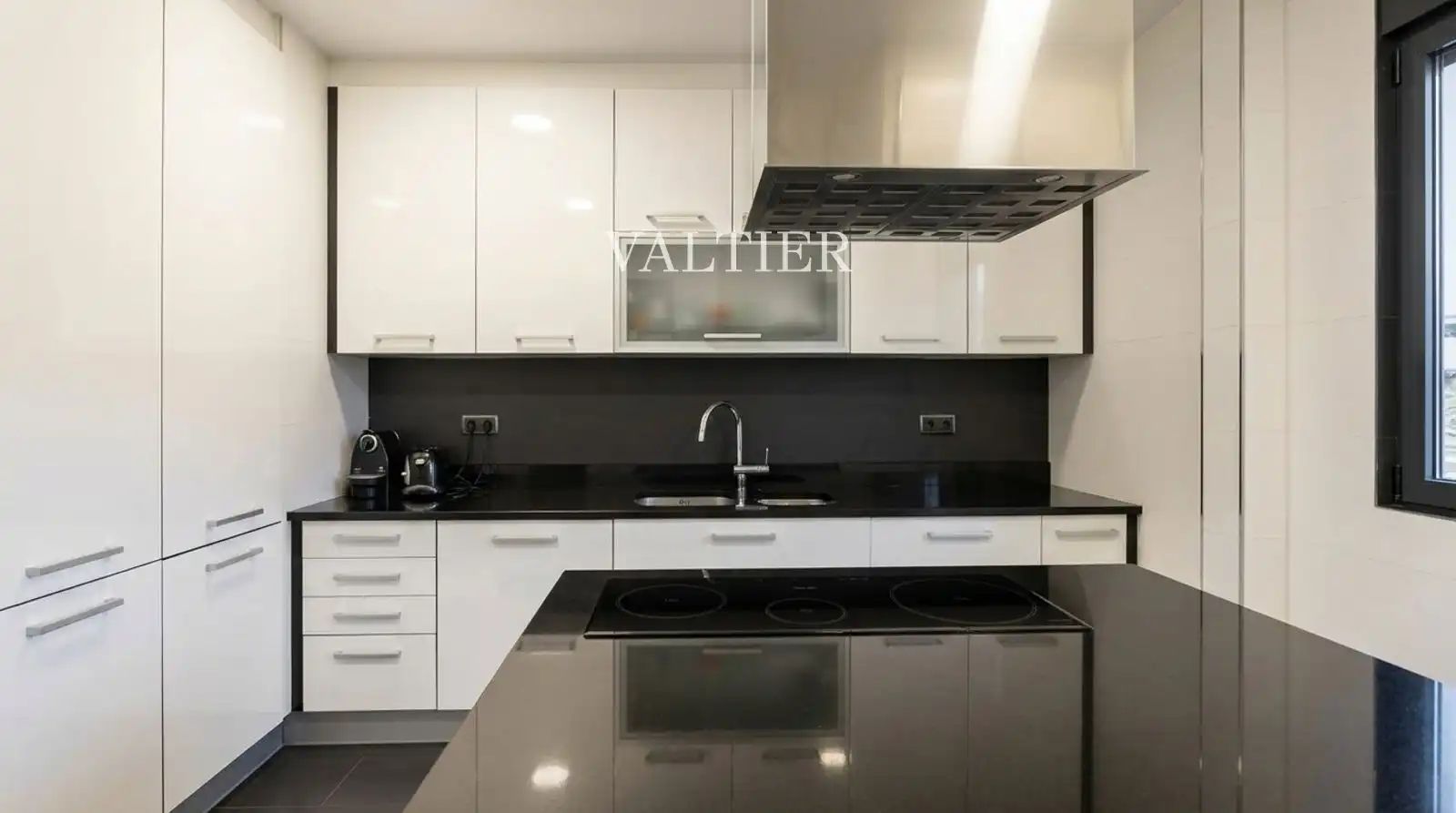 Kitchen of Flat for rent in Madrid  with Air Conditioner