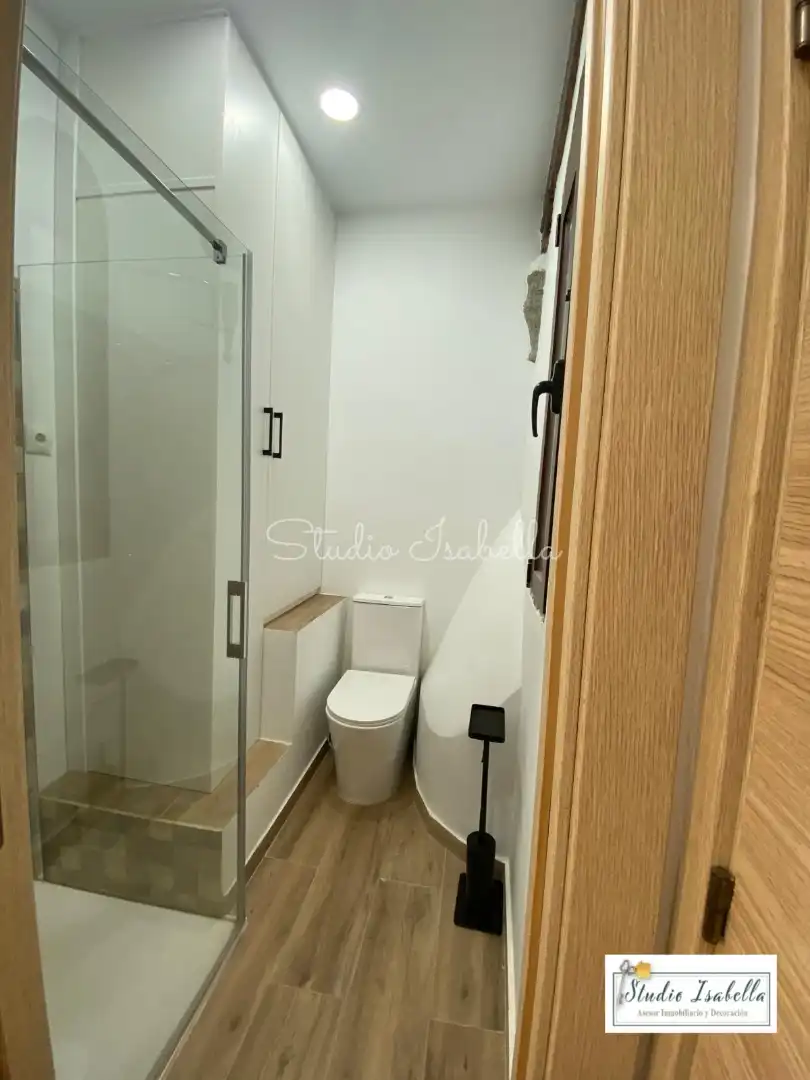Bathroom of Lofts for rent in Toledo  with Air Conditioner, Heating and Furnished