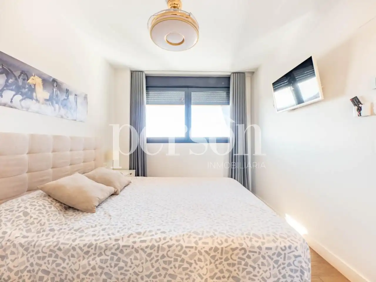 Schlafzimmer von Wohnung zum Verkauf in Valencia mit Klimaanlage, Terrasse und Schwimmbad