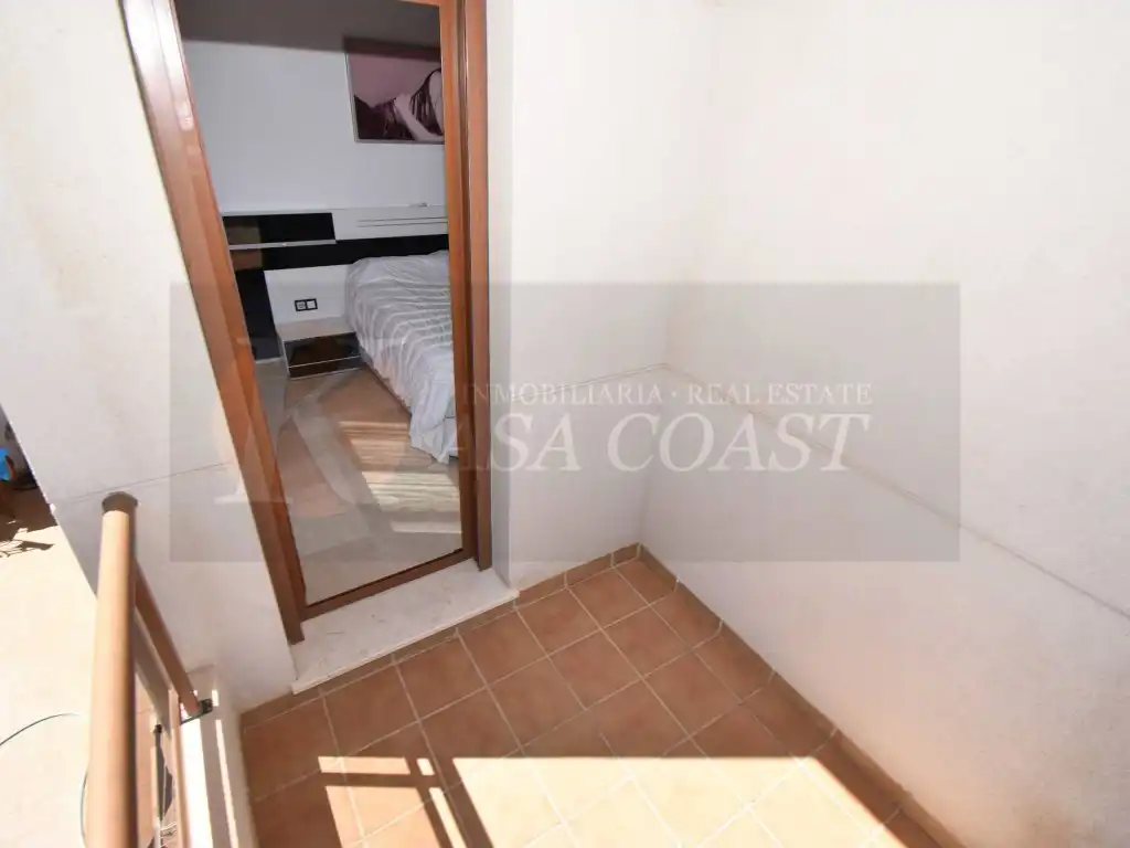 Bedroom of Flat for sale in Mijas  with Air Conditioner, Private garden and Terrace