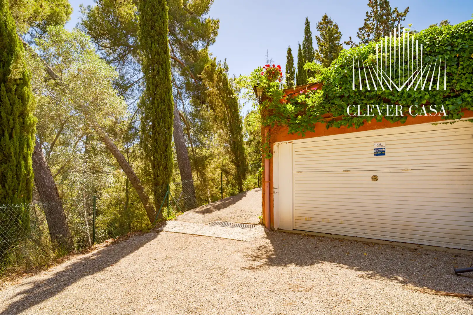 Vista exterior de Casa o chalet en venta en Castellví de Rosanes con Aire acondicionado, Calefacción y Jardín privado