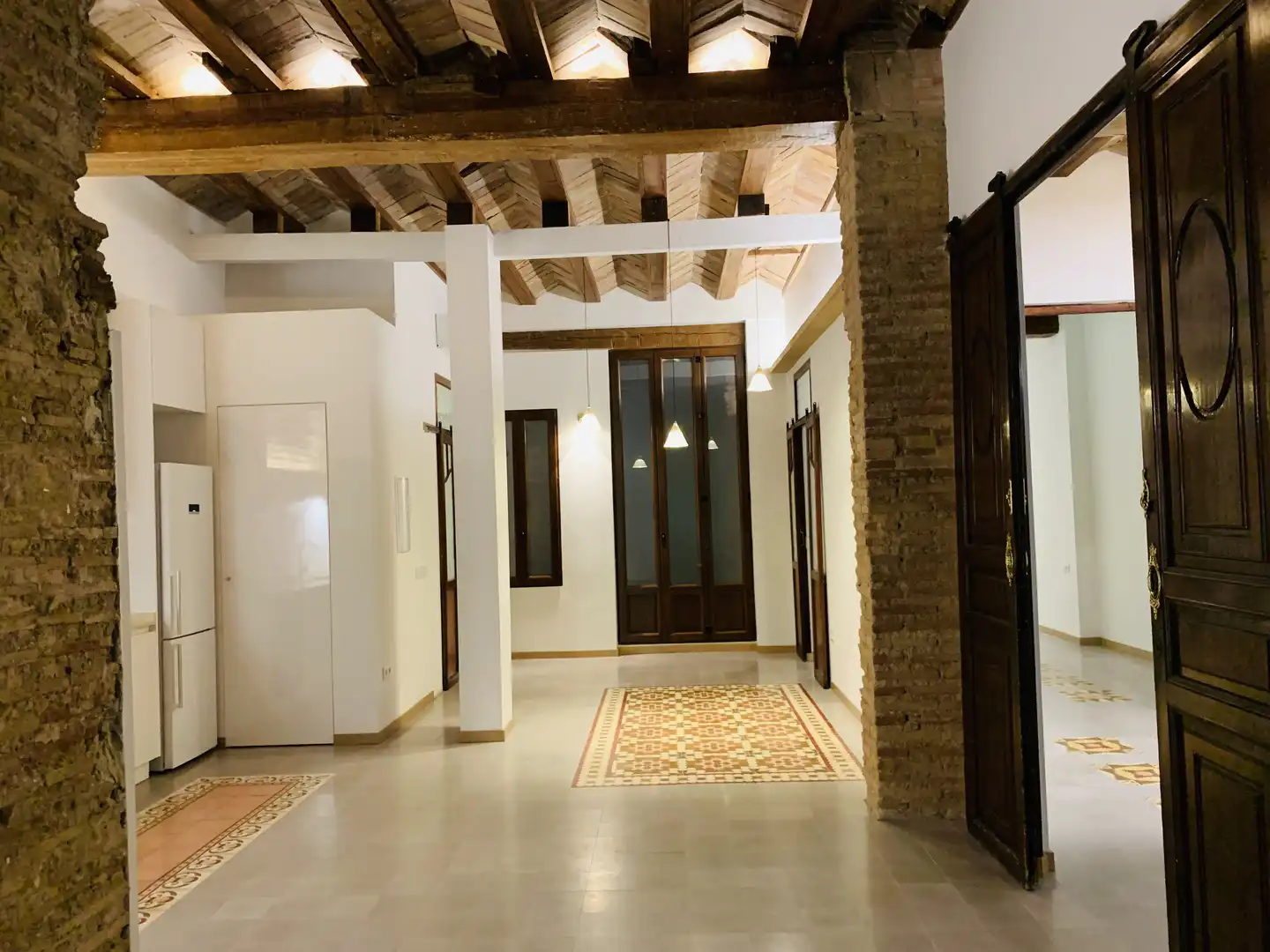 Wohnung zur Miete in Valencia mit Klimaanlage, Heizung und Balkon