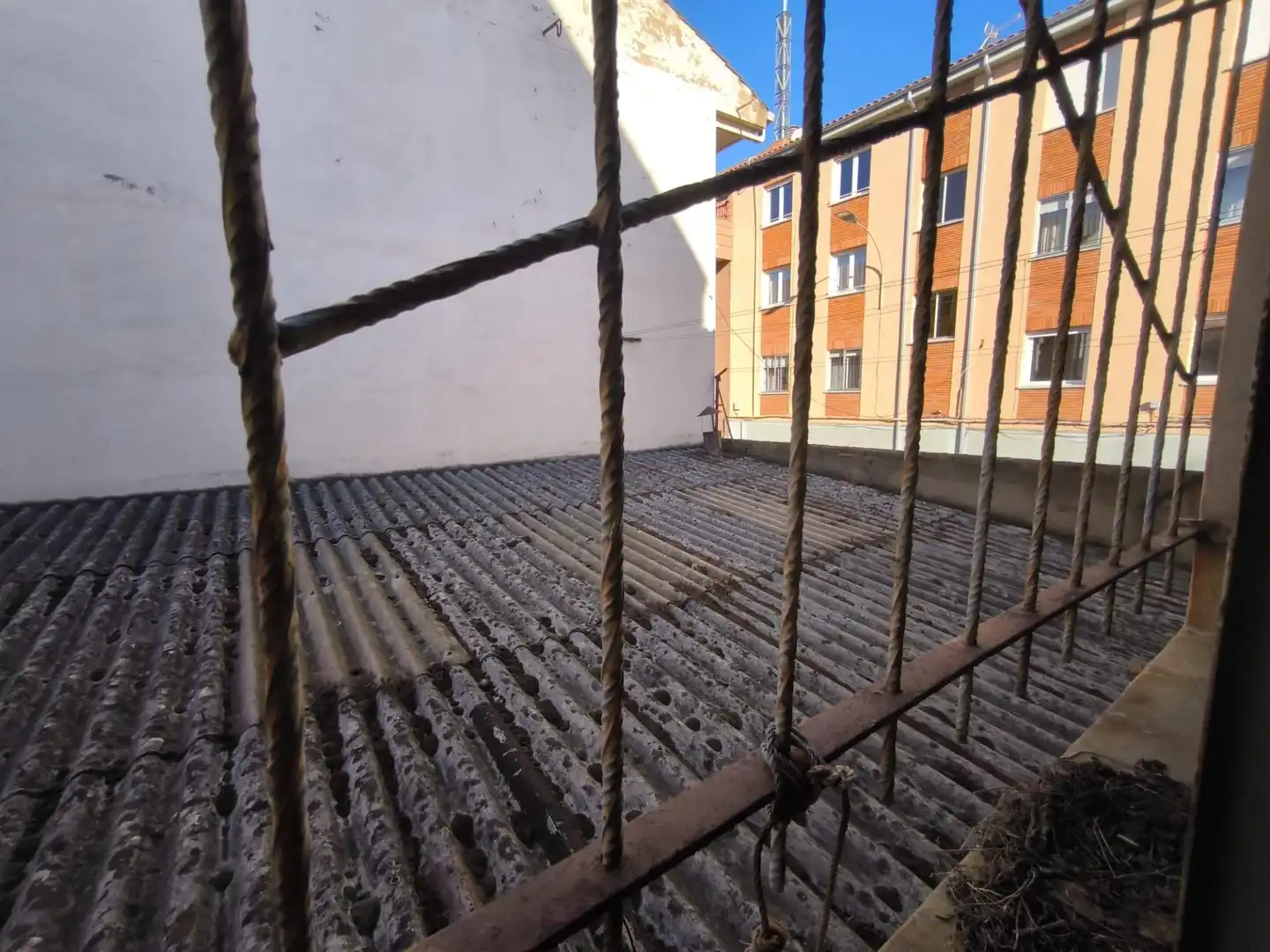 Terraza de Nave industrial en venta en León Capital 
